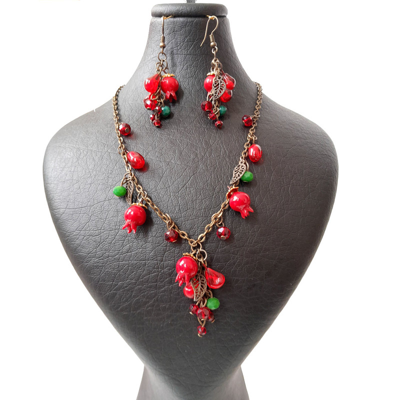 نیم ست زنانه مدل سینه ریز انار کد t.s.603120