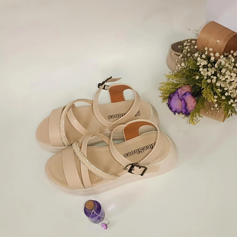 صندل زنانه مدل نازگل