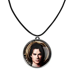 گردنبند خندالو مدل الینا گیلبرت و دیمون خاطرات یک خون آشام The Vampire Diaries کد 2027820277