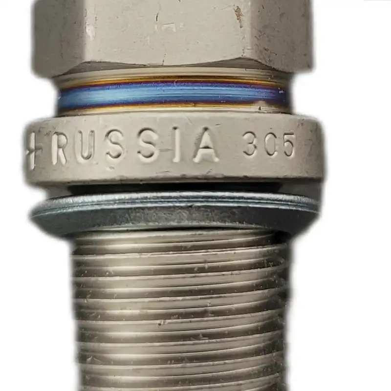 شمع خودرو بوش مدل  FR7DC8 Russia بسته 4 عددی