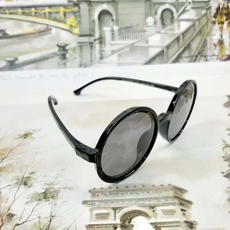 عینک آفتابی بچگانه مدل V8275bl