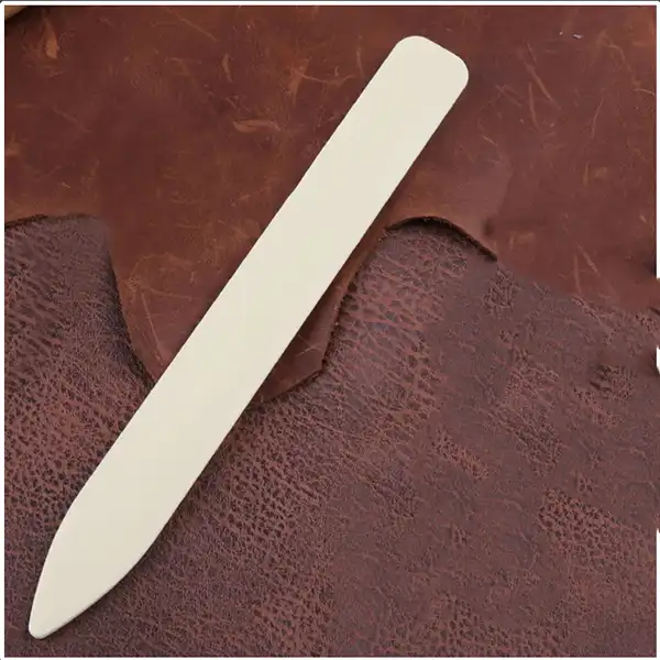 اسلیکر چرم مدل استخوان کد SLK_b1