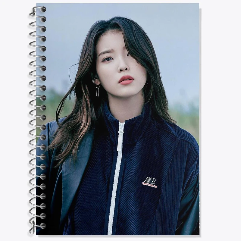 دفتر زبان 50 برگ خندالو مدل دو خط طرح آیو IU کد 19759