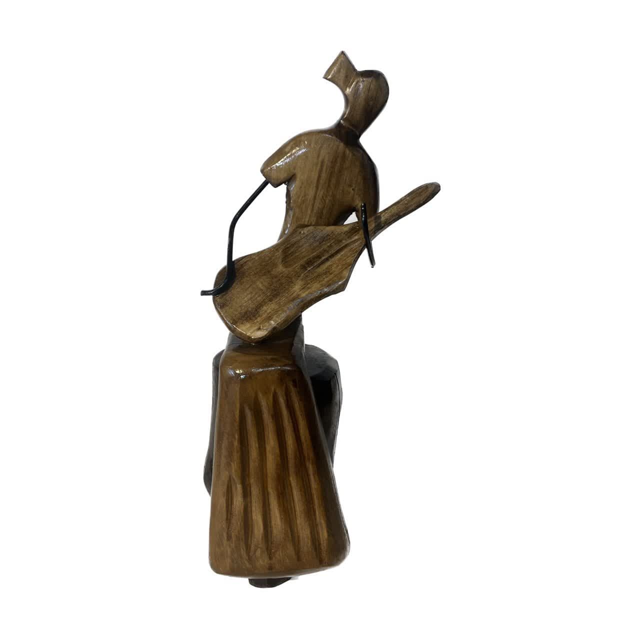 مجسمه چوبی مدل نوازنده زن نشسته ویولون