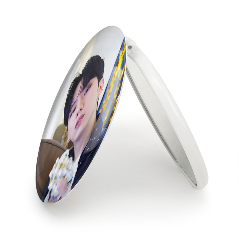 آینه جیبی خندالو طرح کیهیون گروه مانستا اکس MONSTA X مدل تاشو کد 21154