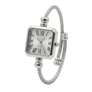 ساعت مچی عقربه‌ای کوارتز زنانه مدل مینیمال اسپرت بند النگویی کد ۱