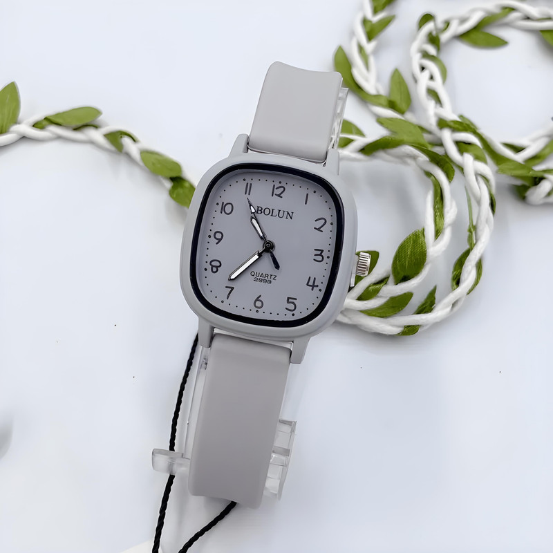 ساعت مچی عقربه ای بولون مدل بند ژله ای ضد حساسیت 2