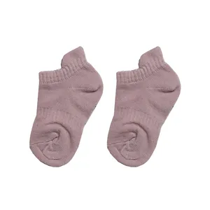 جوراب نوزادی مدل سه پنجه کد 021