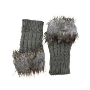 دستکش بافتنی زنانه مدل خزدار کد 01