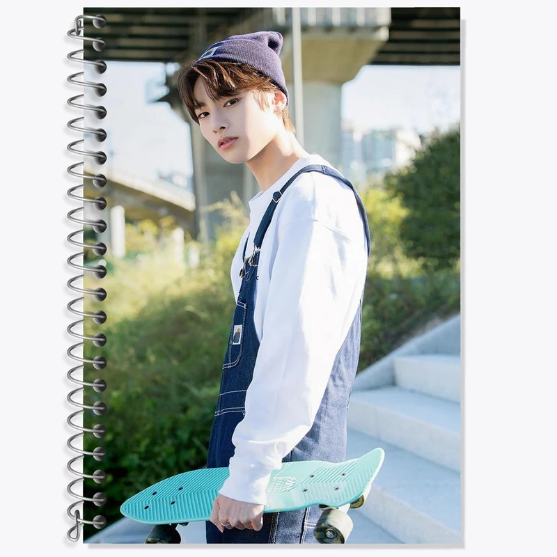 دفتر لغت 50 برگ خندالو مدل آی ان گروه استری کیدز Stray Kids کد 11862