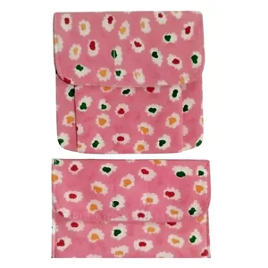 جای دستمال کاغذی الیزاسوینگ مدل love-00 به همراه کیف نوار بهداشتی