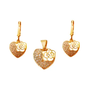 نیم ست زنانه وای اس ایکس مدل طرح قلب نگین دار 111