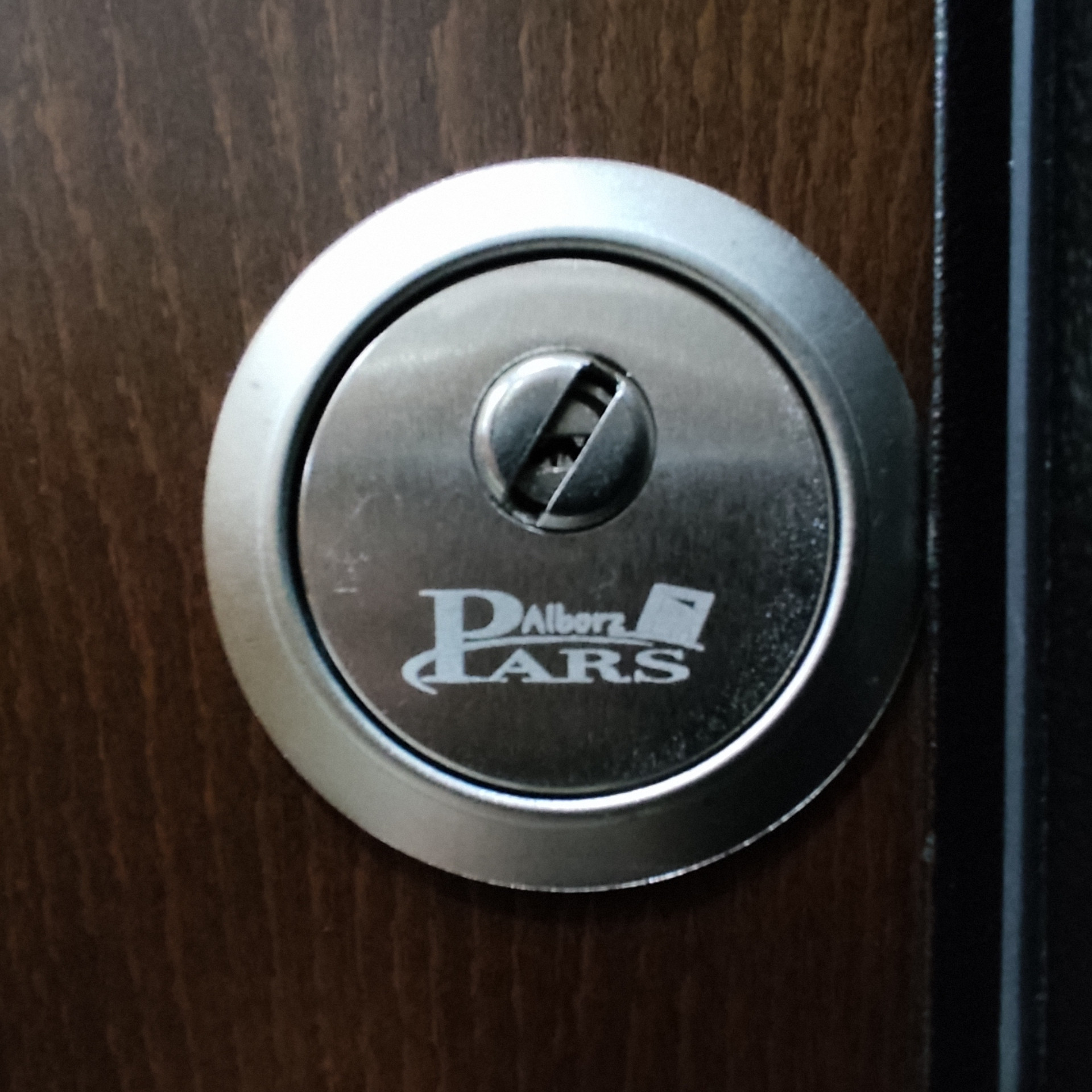 در ضد سرقت مدل سه قاب پارس کد m011 در ضد سرقت مدل سه قاب پارس کد m011