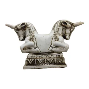 مجسمه مدل سر ستون گاو پایه منشور