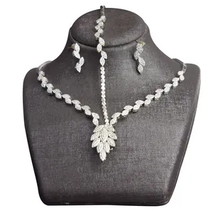 نیم ست نقره زنانه مدل A1038