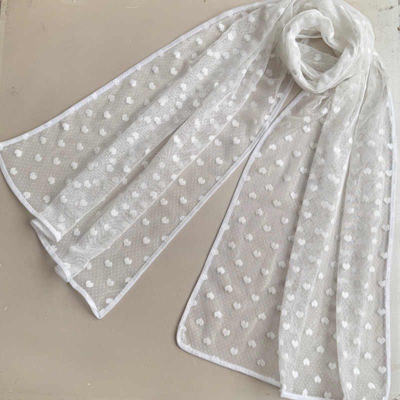 شال زنانه مدل توری قلب قلبی