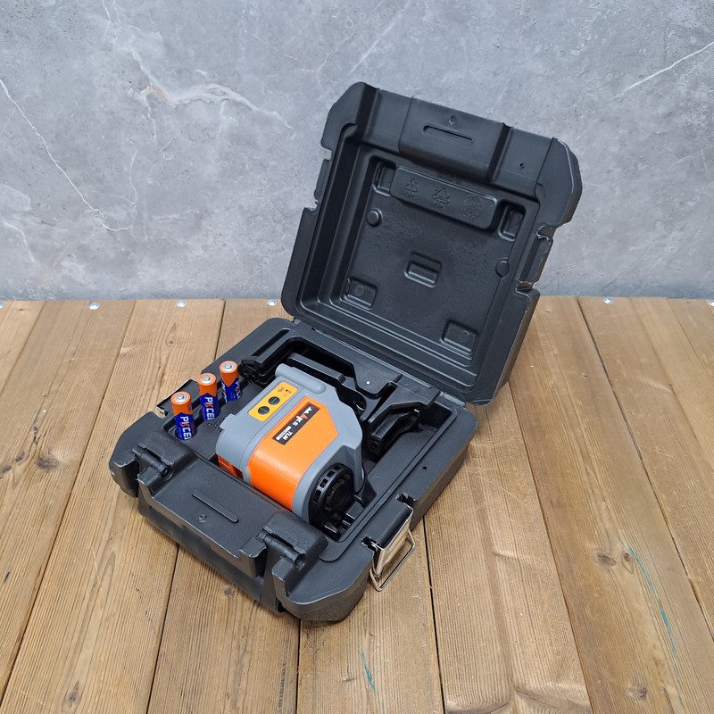 تراز لیزری صنعتی مکث اچ ام تی مدل 1V1H