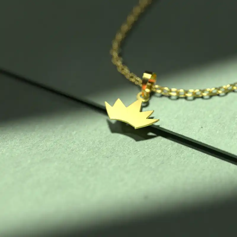 گردنبند طلا 18 عیار زنانه مدوپد مدل تاج کد A3-1-1132