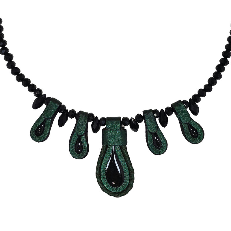 گردنبند زنانه مدل چرم طبیعی