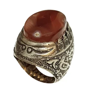 انگشتر نقره مردانه مدل عقیق یمنی AYHADB1