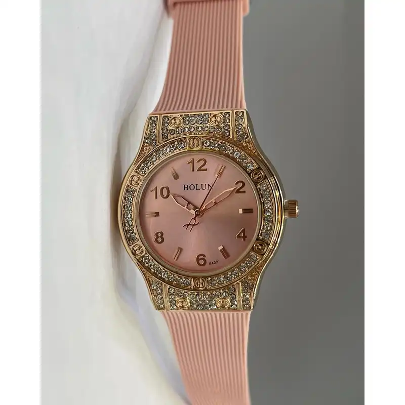 ساعت مچی عقربه ای زنانه بولون مدل کلاسیک قاب دور نگین بند پیو آنتی آلرژی کد 1