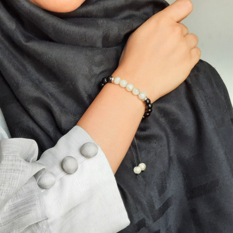 دستبند نقره پرمون مدل اونیکس سیترین دستبند نقره پرمون مدل اونیکس سیترین