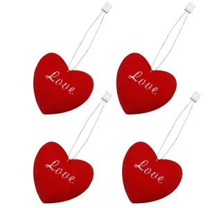 آویز تزیینی مدل قلب طرح love بسته 4 عددی 