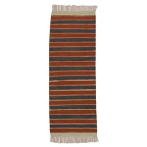 گلیم دستبافت یک و نیم متری مدل دکوراتیو کد 4040757 زمینه قهوه ای