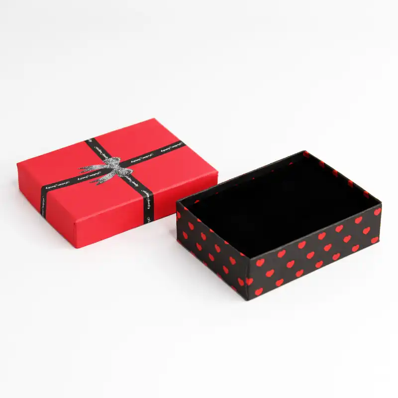 جعبه هدیه مدل پاپیون اکلیلی کد 2