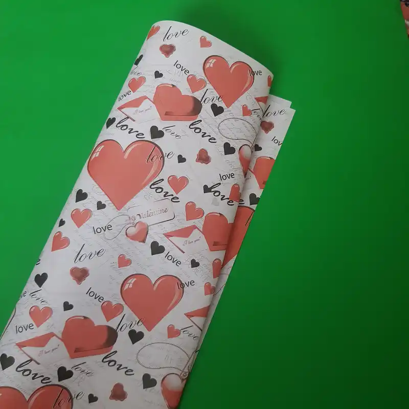 کاغذ کادو مدل قلب قلبی