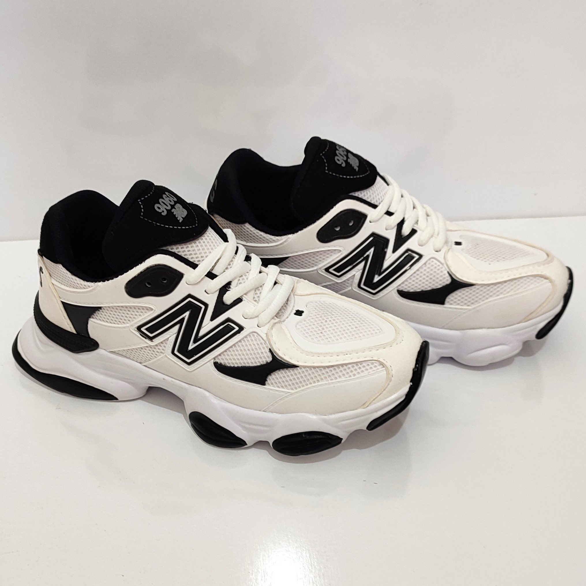 کفش پیاده روی زنانه مدل N90