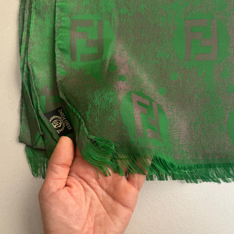 شال زنانه مدل نخ ژاکارد دورو شاین دار