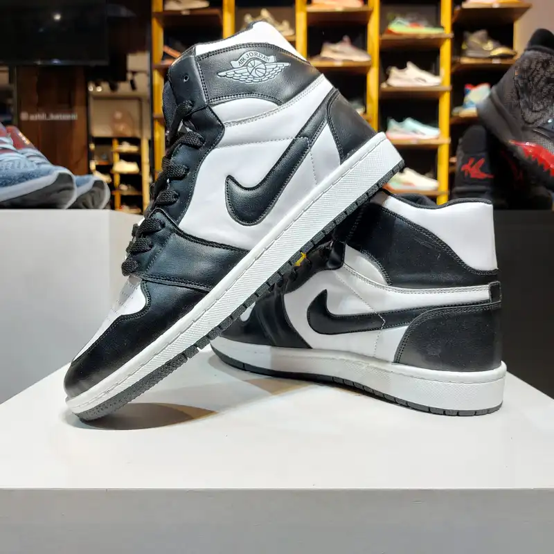 کفش بسکتبال مدل aj 1 bkwh-126001009