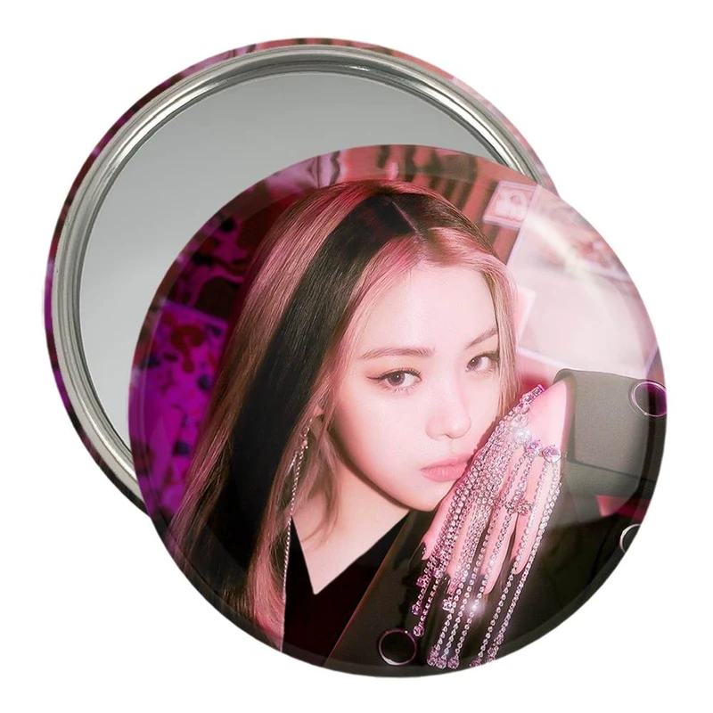 آینه جیبی خندالو مدل ریوجین گروه ایتزی ITZY  کد 12451
