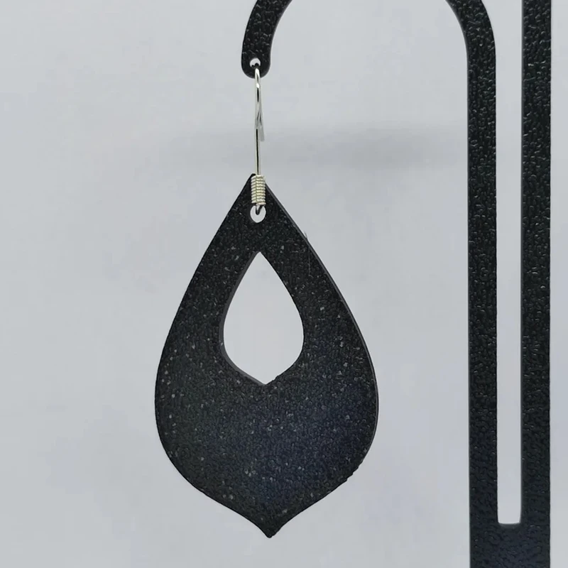 عکس شماره 4 : قالب رزین طرح گوشواره مدل اشک1 مجموعه دو عددی