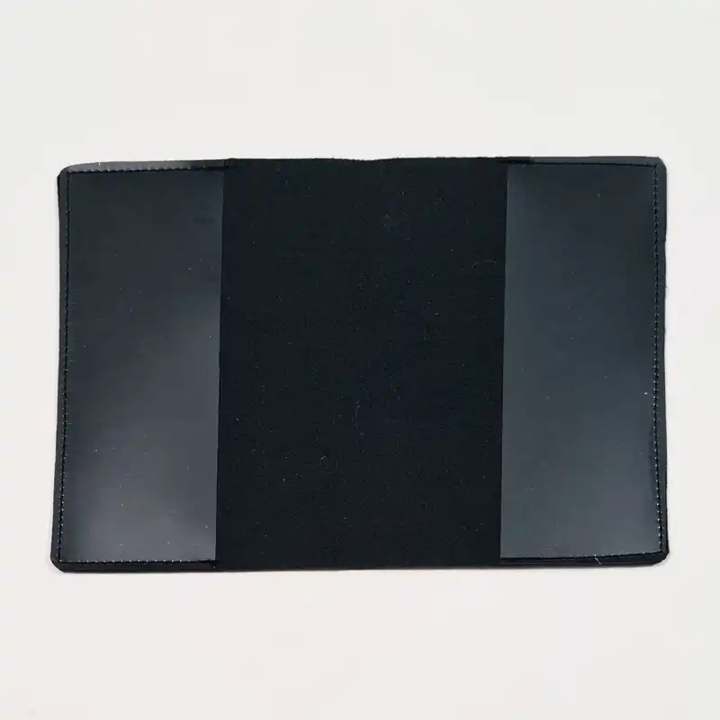 جلد پاسپورت مدل IDC180242