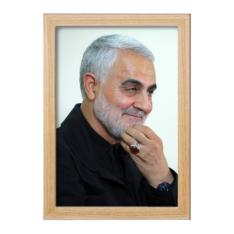 تابلو خندالو طرح شهید سپهبد حاج قاسم سلیمانی
  کد 12606