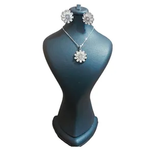 نیم ست زنانه مدل گل شیشه ای