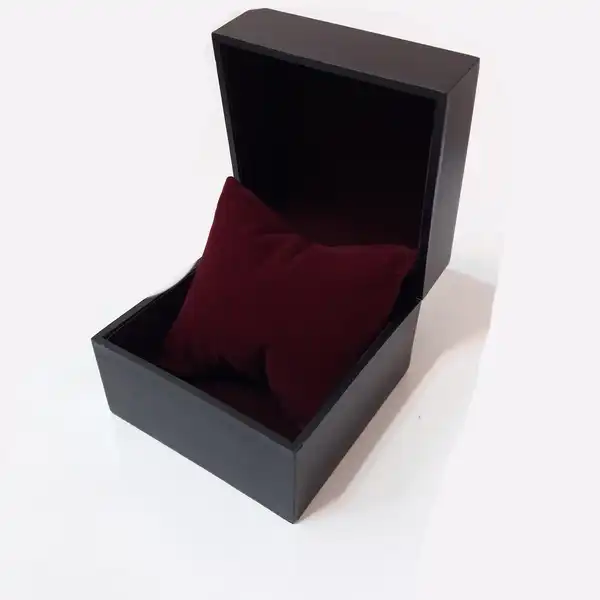 جعبه ساعت مدل B10