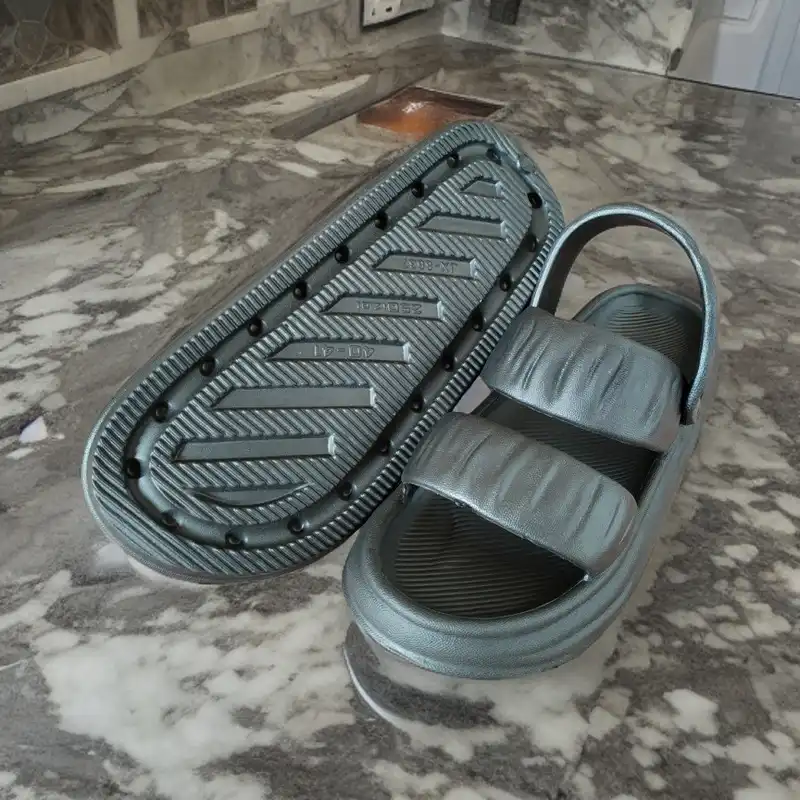 دمپایی زنانه مدل بنددار MTR-BLCK