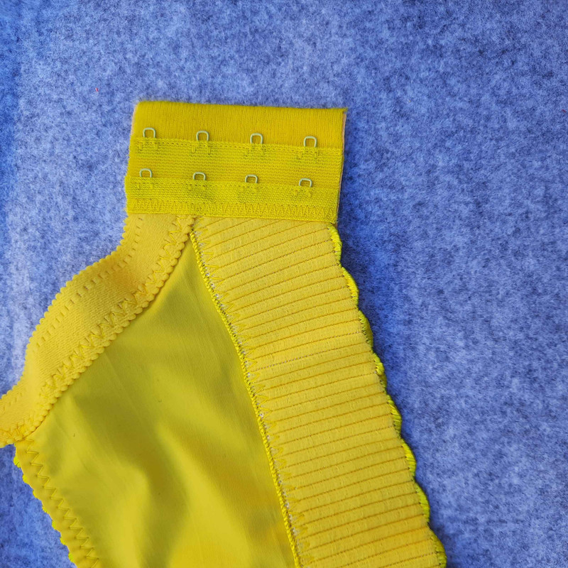 سوتین زنانه مدل زیر نخ کش پهن