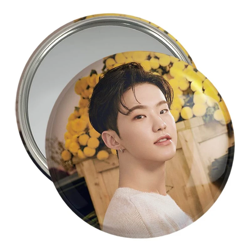 آینه جیبی خندالو مدل هوشی گروه سونتین Seventeen  کد 21532