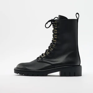 نیم بوت زنانه زارا مدل LACE-UP LEATHER ANKLE BOOTS