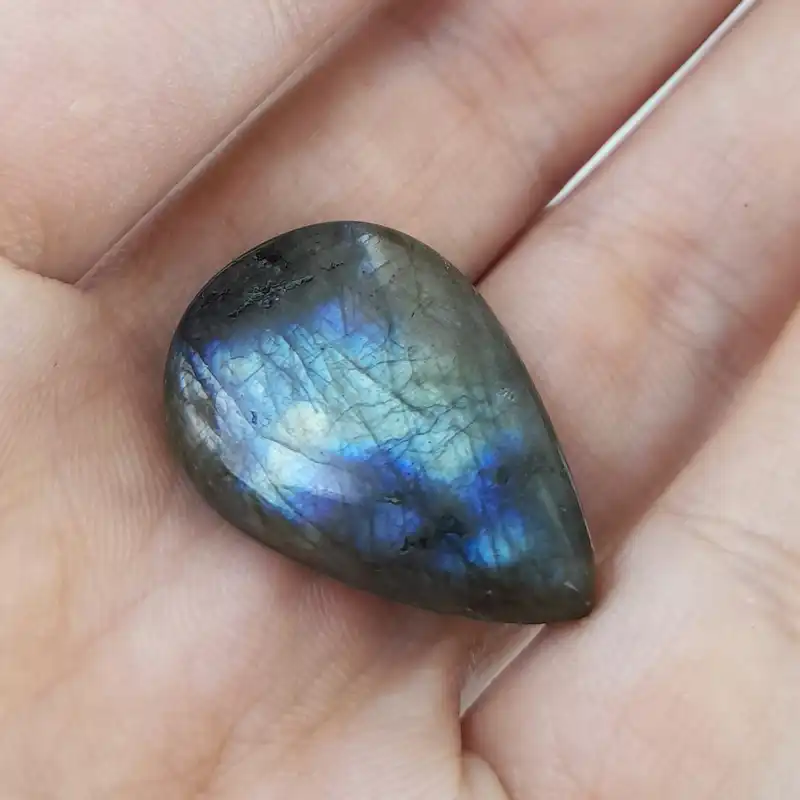 سنگ لابرادوریت مدل اشکی کد NG4007