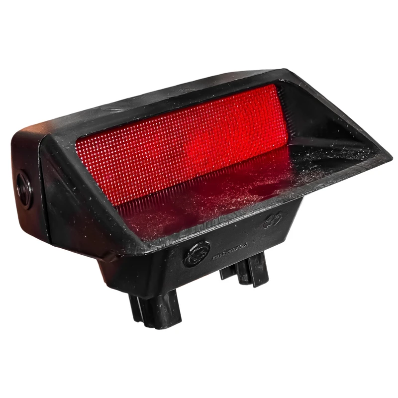 چراغ استپ ترمز سوم ای پی مدل 002090 مناسب برای پژو ۴۰۵ و پارس