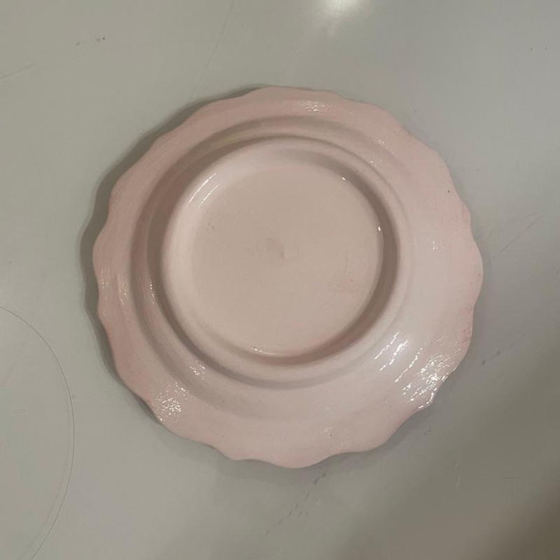 بشقاب میناکاری مدل نقش برجسته طرح لب کنگره ای کد 135 بسته 6 عددی