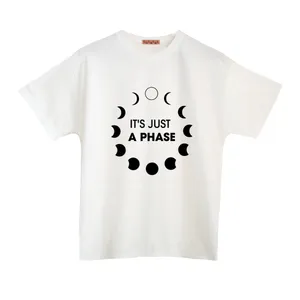 تی شرت آستین کوتاه زنانه مدل کامل شدن ماه رنگ سفید