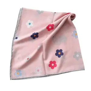 روسری دخترانه مدل نخی دور دست دوز طرح گل کد 01