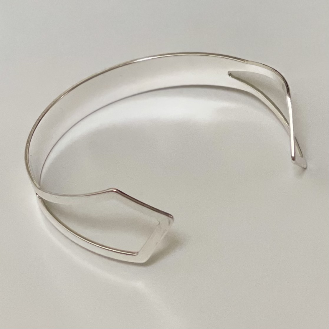 دستبند زنانه اکسسورایز مدل 128