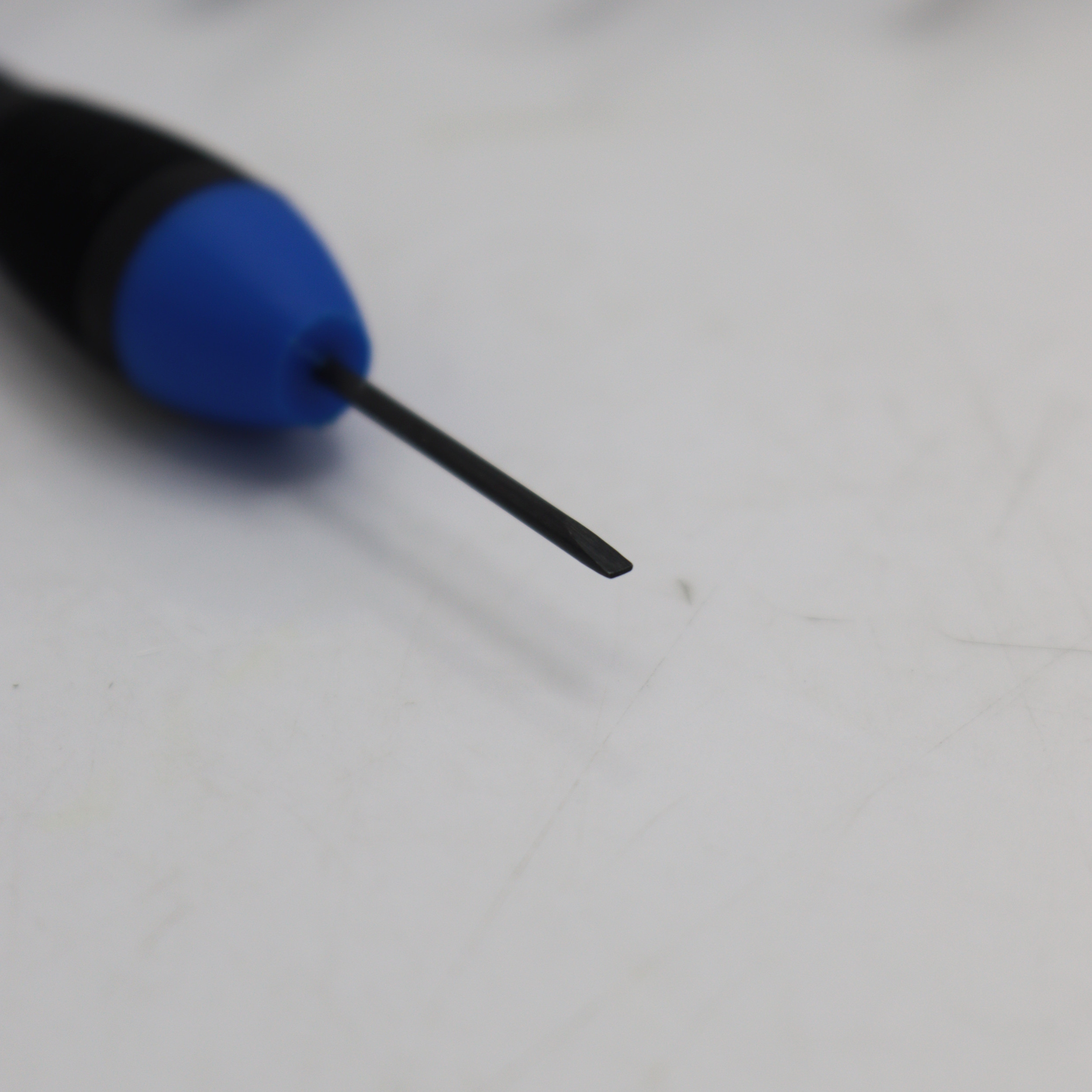 پیچ گوشتی موبایلی سامکو مدل دوسو و چهارسو کد YP-SHS-15S006MH مجموعه 6 عددی